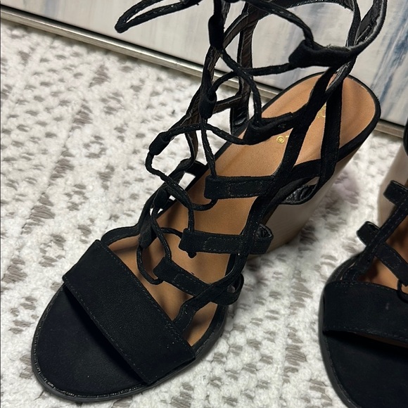 Qupid Black Strappy Heeled Sandals Women's 9 Elegant Evening Heeled Strappy NWOT - Picture 9 of 16